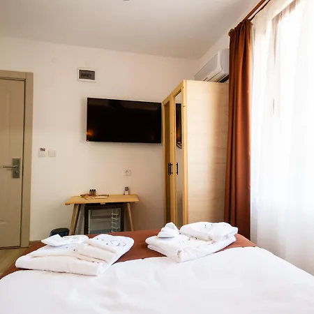 Boii Rest & Breakfast Otel